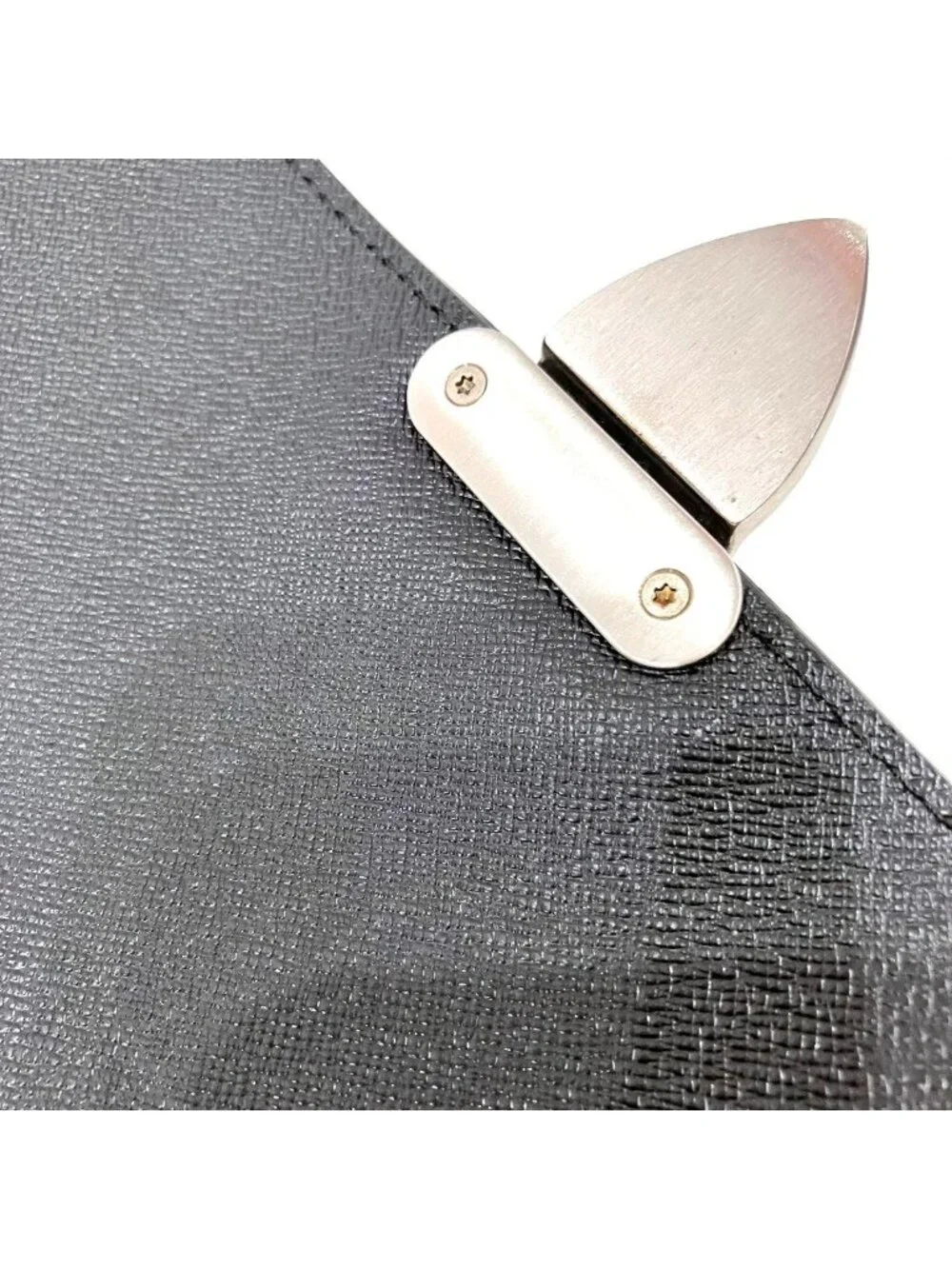 Louis Vuitton Robusto 1 Taiga Business Bag Leather
